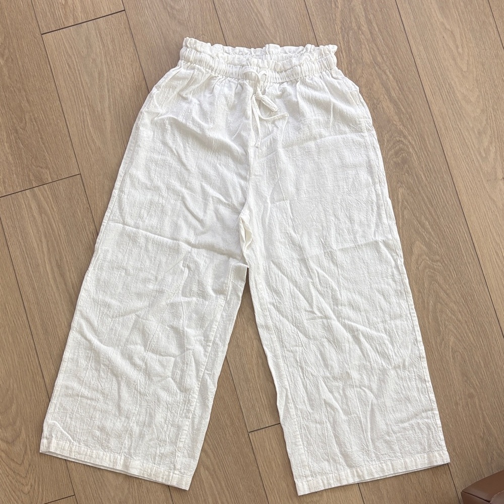 White women’s Pull-On Wide Leg Pants